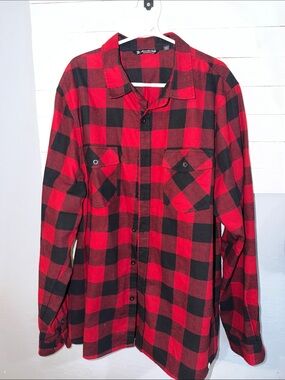 Branded Bills Men's Red and Black Buffalo Plaid Flannel Shirt